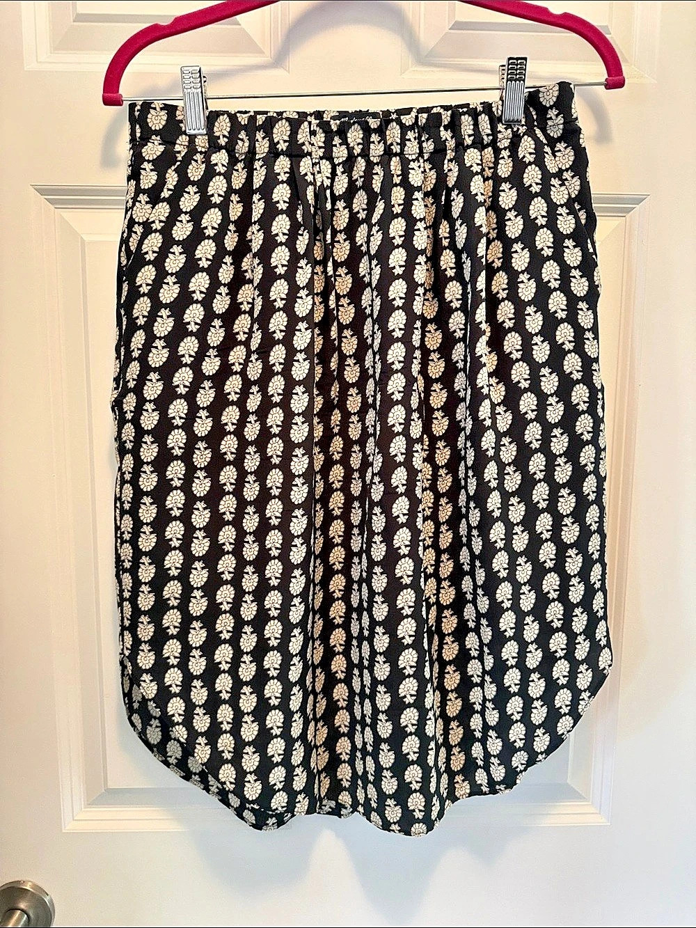Madewell Floral Silk Skirt in Black & White Size Medium